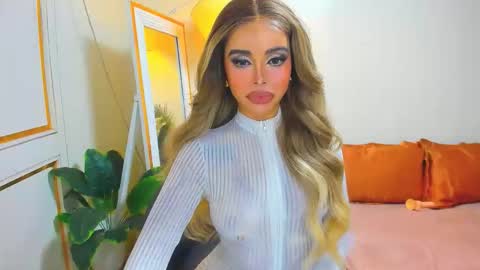 Snapshot of asiandiamond69 chatting on 09/14/25, 09:19 elizabeth arden online show from 09/14/25, 09:19