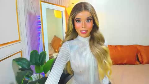 Snapshot of asiandiamond69 chatting on 10/25/25, 10:37 elizabeth arden online show from 10/25/25, 10:37