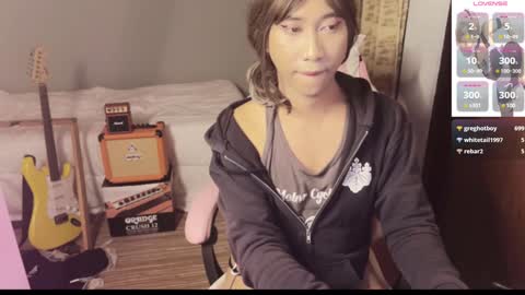 Emi online show from 12/27/24, 03:04