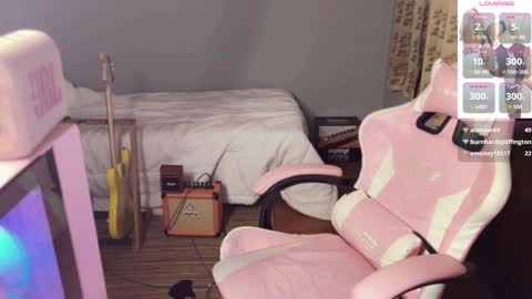 Emi online show from 01/15/25, 04:21