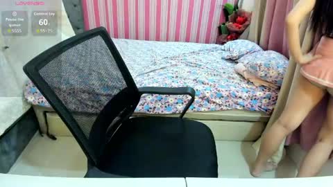 Snapshot of asianhot_babe chatting on 05/16/26, 10:36 Melody online show from 05/16/26, 10:36