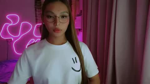 Snapshot of asianhottiesttamira chatting on 04/20/26, 12:41 HI IM TAMIRA LOOKING FOR SERIOUS RELATIONSHIP online show from 04/20/26, 12:41