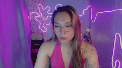Snapshot of asianhottiesttamira chatting on 05/28/26, 05:10 HI IM TAMIRA LOOKING FOR SERIOUS RELATIONSHIP online show from 05/28/26, 05:10