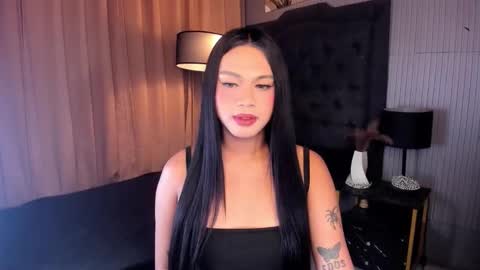 Snapshot of asianhugecockjulia1 chatting on 01/06/26, 05:38 JULIA online show from 01/06/26, 05:38