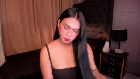 Snapshot of asianhugecockjulia1 chatting on 02/19/26, 01:34 JULIA online show from 02/19/26, 01:34