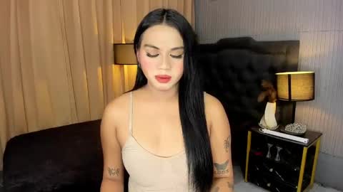 Snapshot of asianhugecockjulia1 chatting on 03/23/26, 06:45 JULIA online show from 03/23/26, 06:45