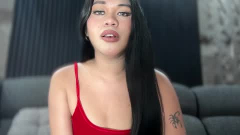 Snapshot of asianhugecockjulia1 chatting on 04/08/26, 06:35 JULIA online show from 04/08/26, 06:35