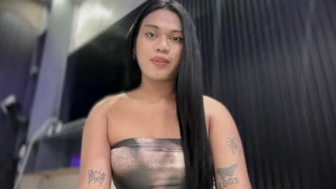 Snapshot of asianhugecockjulia1 chatting on 04/12/26, 11:37 JULIA online show from 04/12/26, 11:37