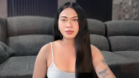 Snapshot of asianhugecockjulia1 chatting on 04/13/26, 02:00 JULIA online show from 04/13/26, 02:00