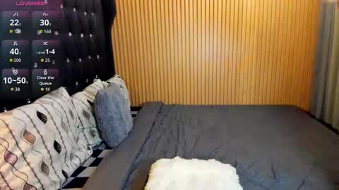 VICTORIA SCOTT online show from 11/23/25, 07:08