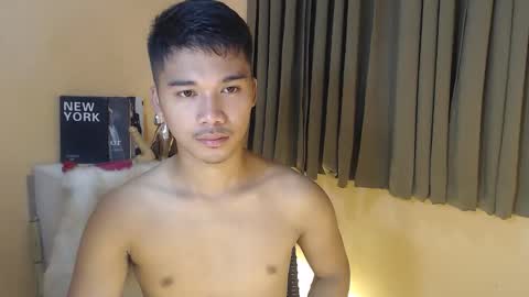 asianhunk_jamesx online show from 09/26/25, 09:57