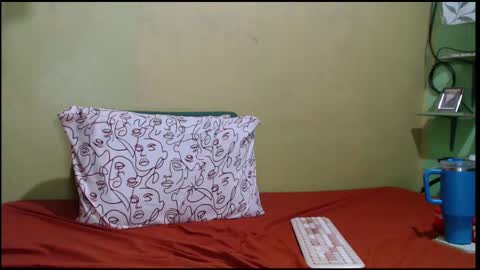 Snapshot of asianmhay24 chatting on 01/25/25, 06:34 Mhay online show from 01/25/25, 06:34