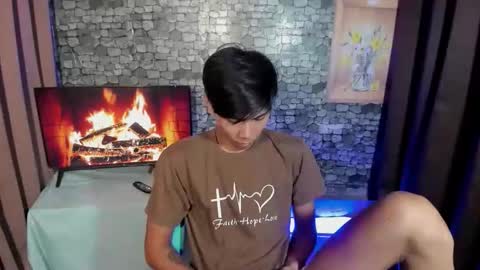 mark online show from 11/05/25, 04:40