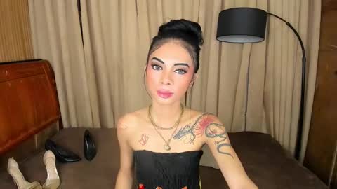 Snapshot of asianprettypetite chatting on 02/06/25, 10:53 CHESKA online show from 02/06/25, 10:53