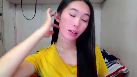 Snapshot of asianqt19 chatting on 01/03/25, 09:58 J A D E online show from 01/03/25, 09:58