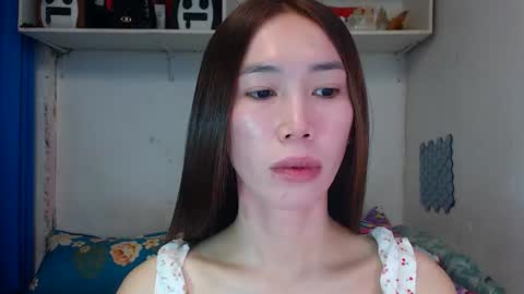 Snapshot of asianqt19 chatting on 03/23/26, 05:11 J A D E online show from 03/23/26, 05:11