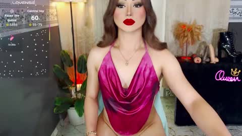 Snapshot of asiansexhunter chatting on 05/04/26, 11:39 Ms. MONICA online show from 05/04/26, 11:39