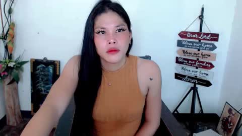 Snapshot of asiansexy_bitch chatting on 11/01/25, 01:51 lucy gwapa online show from 11/01/25, 01:51