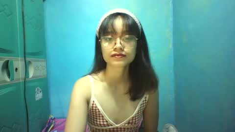 Snapshot of asiansexygirlxoxo chatting on 03/19/26, 04:33 ann online show from 03/19/26, 04:33