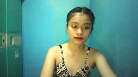 Snapshot of asiansexygirlxoxo chatting on 04/17/26, 05:05 ann online show from 04/17/26, 05:05