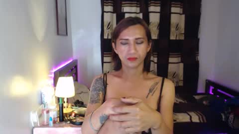 Snapshot of asianslut_doll chatting on 11/09/25, 01:42 ricah coronel online show from 11/09/25, 01:42