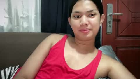 Snapshot of asiansweet_lily chatting on 06/17/26, 10:21 Lily online show from 06/17/26, 10:21