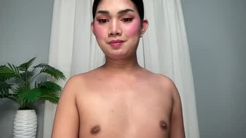 Snapshot of asiansweet_lily chatting on 07/01/26, 02:18 Lily online show from 07/01/26, 02:18