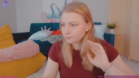 Asiri   pronounced Ah-siri Please no nicknames   3 online show from 02/16/26, 06:59