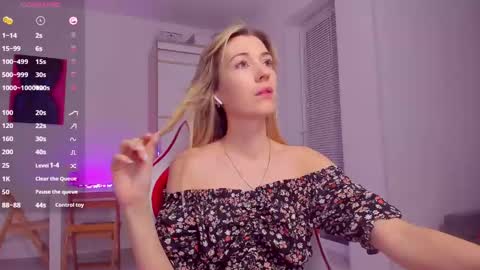 Caroline online show from 03/06/25, 05:11