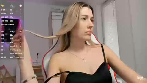 Caroline online show from 03/12/26, 01:28