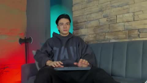 Aslan  online show from 02/24/26, 02:31