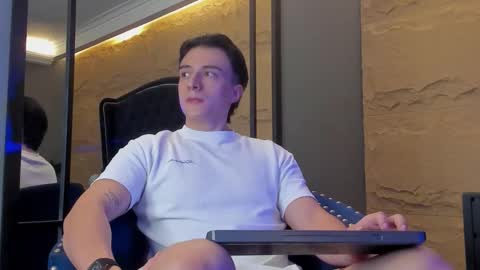 Aslan  online show from 04/01/26, 03:40