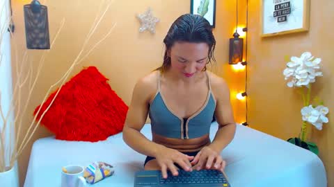 ASLY online show from 09/27/25, 01:27