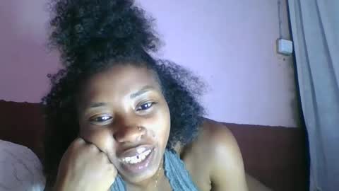 asmiraa online show from 12/02/25, 04:40