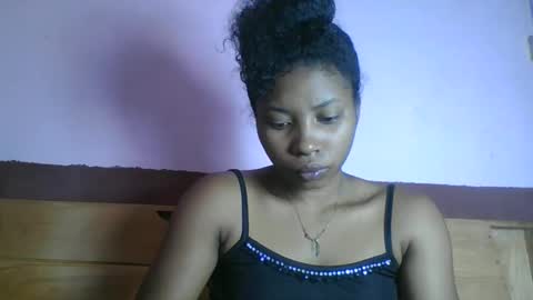 asmiraa online show from 03/18/26, 08:28