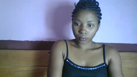 asmiraa online show from 03/28/26, 07:41