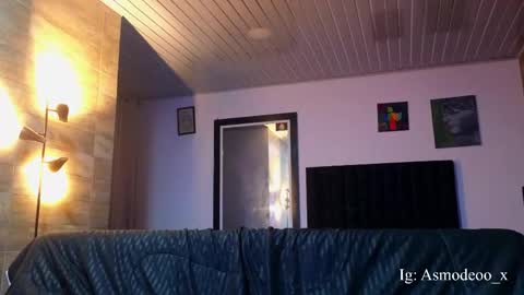 Snapshot of asmodeo_cox chatting on 04/16/26, 04:02 Asmodeo - online show from 04/16/26, 04:02
