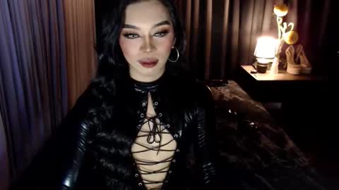 Margaux Miller online show from 09/30/25, 04:45