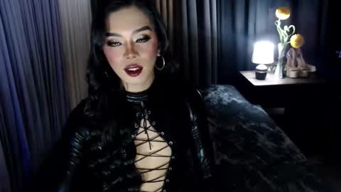 Margaux Miller online show from 10/05/25, 04:38