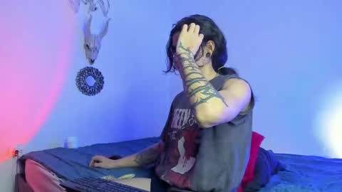 Snapshot of asmodeuszz chatting on 12/05/24, 10:01 asmodeuszz online show from 12/05/24, 10:01