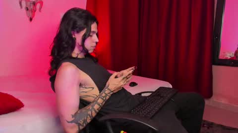 Snapshot of asmodeuszz chatting on 02/21/25, 07:34 asmodeuszz online show from 02/21/25, 07:34