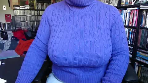 Aspen Vale online show from 09/14/25, 01:32