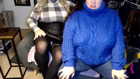 Aspen Vale online show from 11/16/25, 04:07