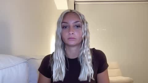 Snapshot of aspenaries chatting on 03/05/25, 04:45 Aspen Aries online show from 03/05/25, 04:45