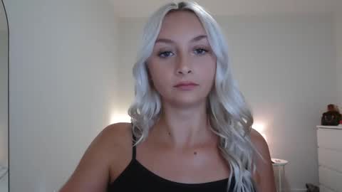 Snapshot of aspenaries chatting on 10/30/25, 02:02 Aspen Aries online show from 10/30/25, 02:02