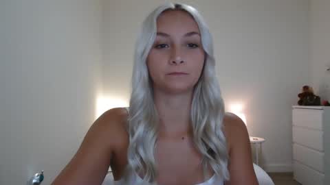 Snapshot of aspenaries chatting on 10/30/25, 09:15 Aspen Aries online show from 10/30/25, 09:15