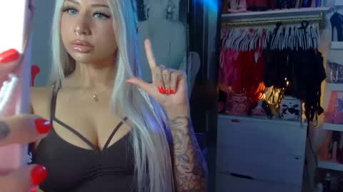 iwantaspen online show from 09/23/25, 10:02