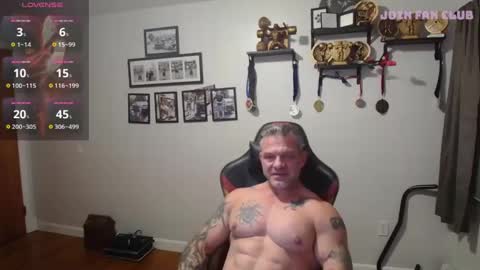 Snapshot of ass_chaser_1 chatting on 09/10/25, 01:38 Ass Chaser online show from 09/10/25, 01:38