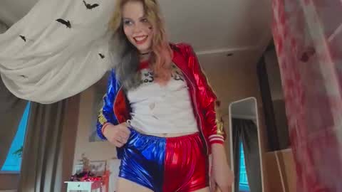 Snapshot of ass_latte chatting on 11/01/25, 06:15 Sasha online show from 11/01/25, 06:15