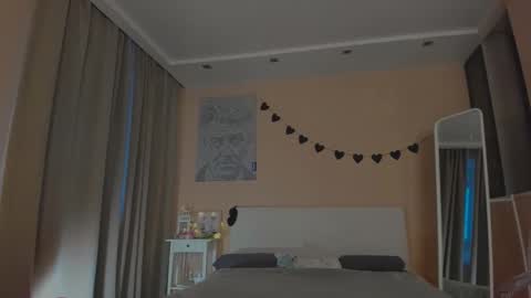 Snapshot of ass_latte chatting on 11/11/25, 06:02 Sasha online show from 11/11/25, 06:02